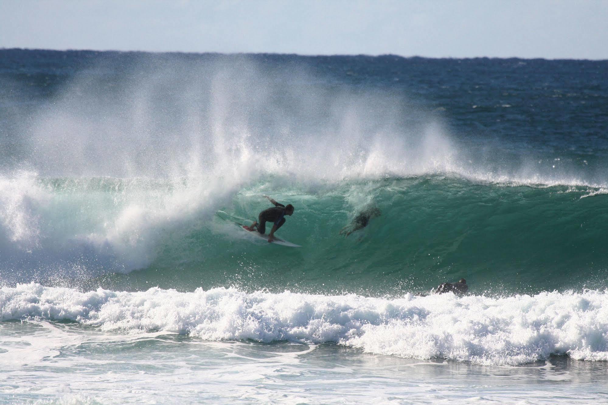 Bazil'S Backpackers Bbh Hostel & Surf School Уэстпорт Экстерьер фото